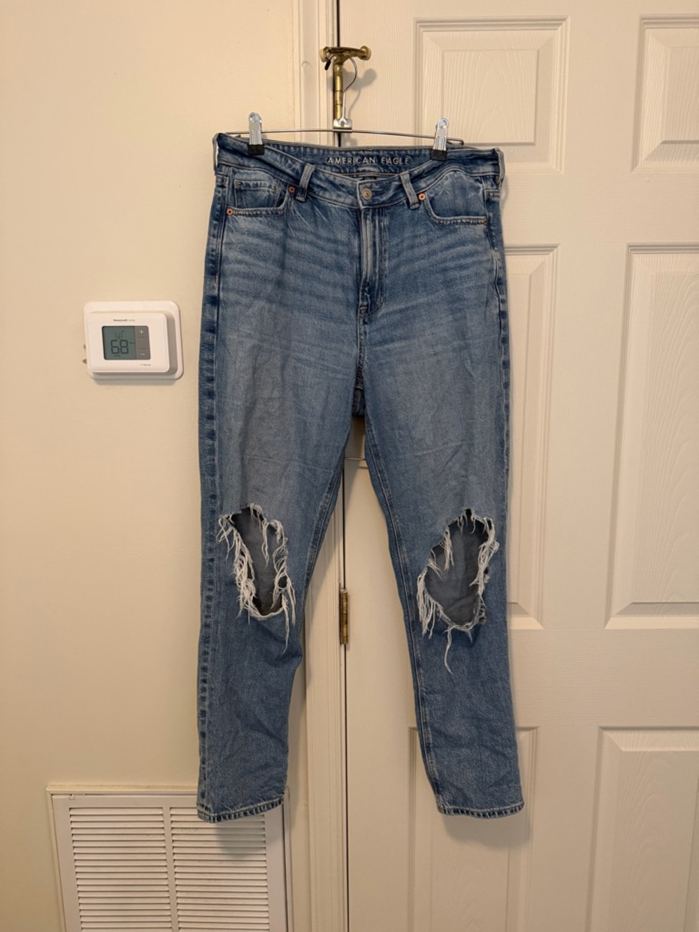 American Eagle Outfitters Blue Distressed Jeans
